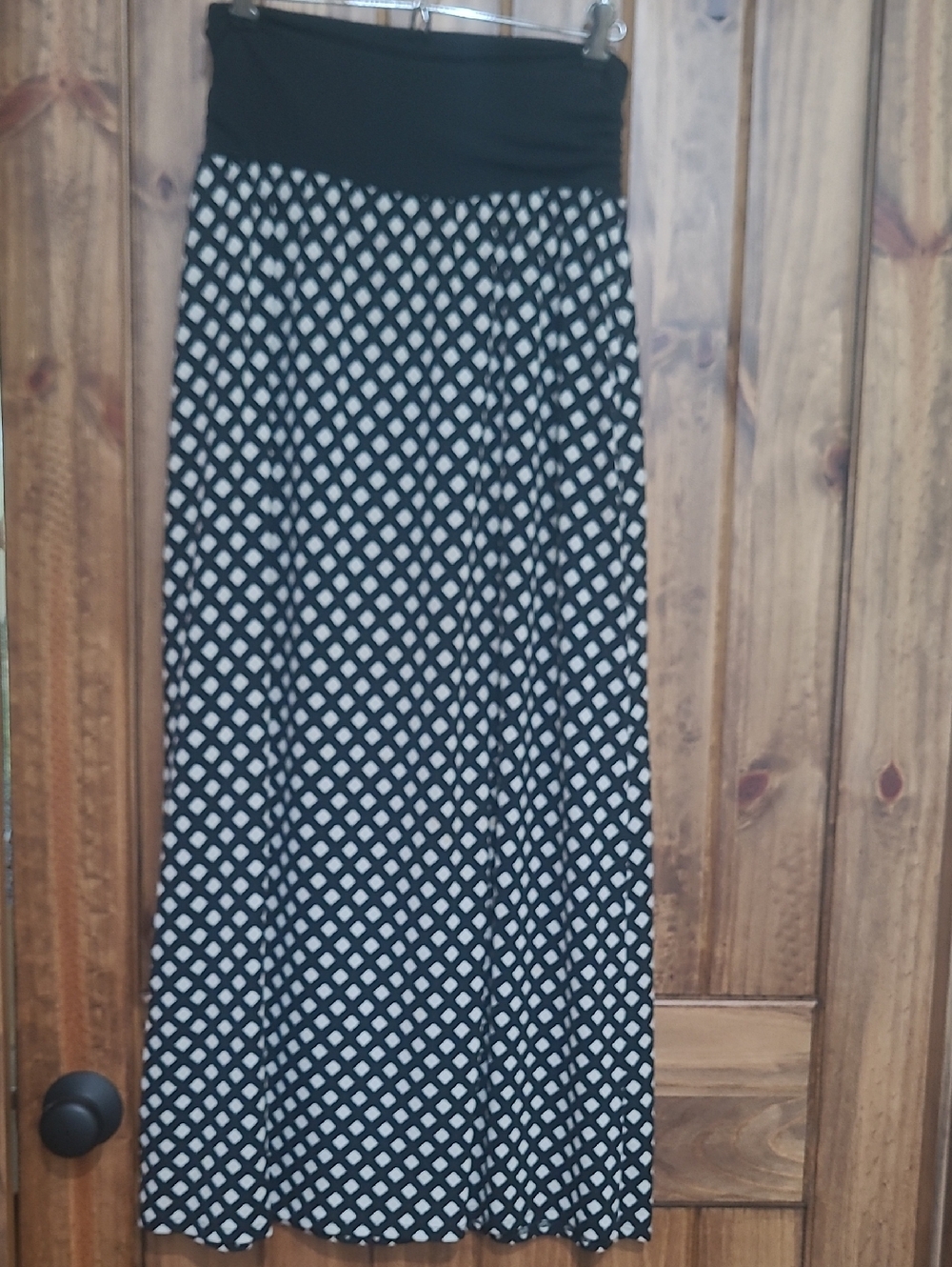 Black & White Diamond Print Maxi Skirt. AB Studio. Size M